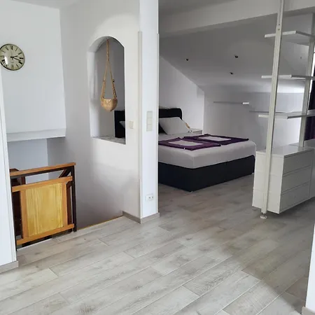 Mona Apartment *