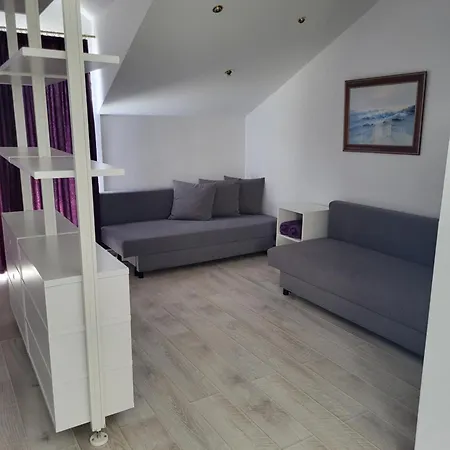 Mona Brodarica (Sibenik-Knin)