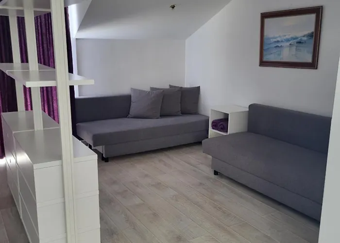 Mona Brodarica (Sibenik-Knin)